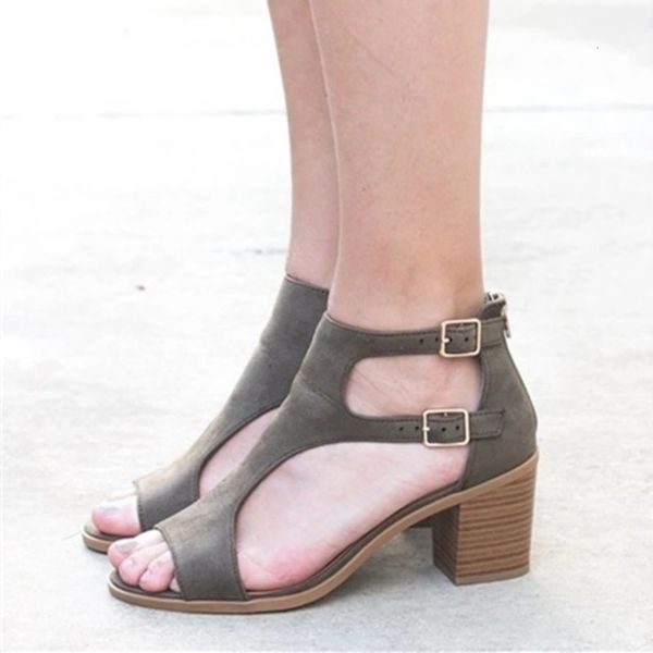 summer large double buckle thick heel middle sandals women's fish mouth s, Black
summer large double buckle thick heel middle sandals women's fish mouth s, Black