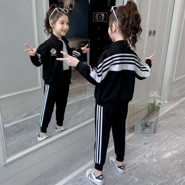 2020 boutique embroidery chrysanthemum suit fashion autumn lacing medium and large children's long sleeves, White
2020 boutique embroidery chrysanthemum suit fashion autumn lacing medium and large children's long sleeves, White