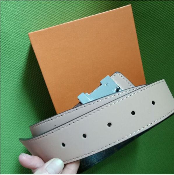 2021 fashion big buckle genuine leather belt with box designer belts men women new mens belts, Black;brown
2021 fashion big buckle genuine leather belt with box designer belts men women new mens belts, Black;brown