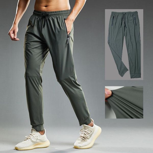running pants elastic thin men's jogging sweatpants zipper pocket casual sports breathable outdoor training fitness runing trousers, Black;blue
running pants elastic thin men's jogging sweatpants zipper pocket casual sports breathable outdoor training fitness runing trousers, Black;blue