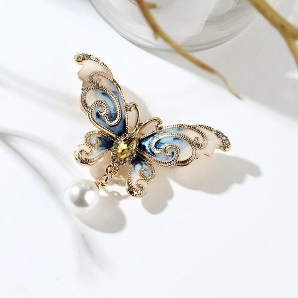 pins, brooches fashion and elegant brooch golden ladies gift butterfly acrylic pearl accessories jewelry blue painted, Gray
pins, brooches fashion and elegant brooch golden ladies gift butterfly acrylic pearl accessories jewelry blue painted, Gray
