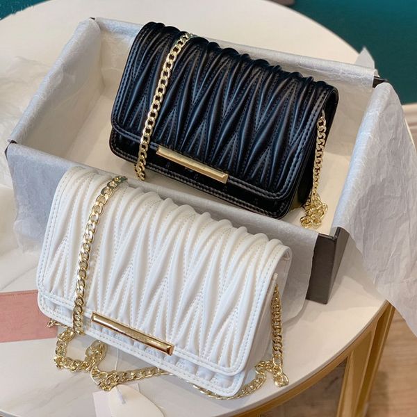 2021 new temperament black crossbody bag shoulder bag genuine real leather bag folded fashion women chain bags 20*14cm
2021 new temperament black crossbody bag shoulder bag genuine real leather bag folded fashion women chain bags 20*14cm