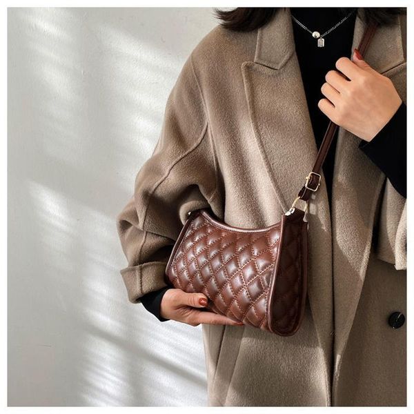 evening bags shoulder bag underarm designer women handbag crossbody for fashion baguette pu leather diamond lattice zipper
evening bags shoulder bag underarm designer women handbag crossbody for fashion baguette pu leather diamond lattice zipper