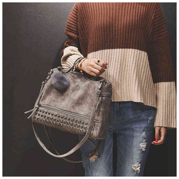 hbp non-brand style fashion frosted leather motorcycle rivet portable one shoulder women's leisure bag sport.0018
hbp non-brand style fashion frosted leather motorcycle rivet portable one shoulder women's leisure bag sport.0018