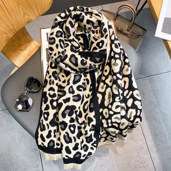 scarves 2021 winter scarf women cashmere pashmina lady stoles design print female shawls and wraps thick blanket foulard bandana, Blue;gray
scarves 2021 winter scarf women cashmere pashmina lady stoles design print female shawls and wraps thick blanket foulard bandana, Blue;gray