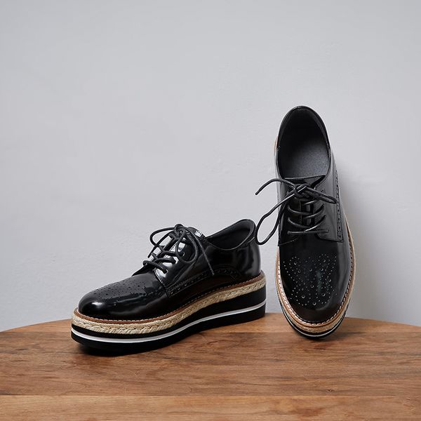 Womens genuine leather lace-up platform flats oxfords leisure soft comfortable espadrilles high quality brogues shoes for womenDress Shoes, Beige
Womens genuine leather lace-up platform flats oxfords leisure soft comfortable espadrilles high quality brogues shoes for womenDress Shoes, Beige