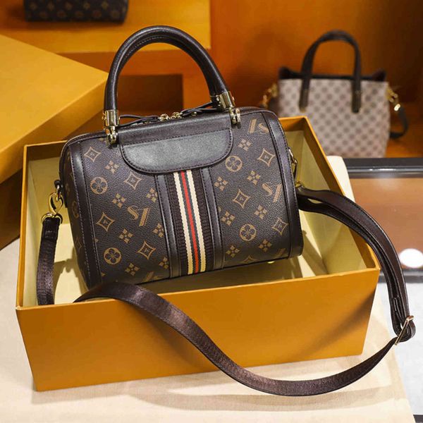 hbp fashion bag women's bag new 2021 one shoulder crossbar versatile fashion simple large capacity portable boston pillow
hbp fashion bag women's bag new 2021 one shoulder crossbar versatile fashion simple large capacity portable boston pillow