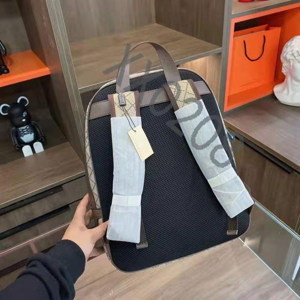 luxury designer bags designed notebook backpack. large capacity waterproof travel bag. men's and women's.the single shoulder facto
luxury designer bags designed notebook backpack. large capacity waterproof travel bag. men's and women's.the single shoulder facto