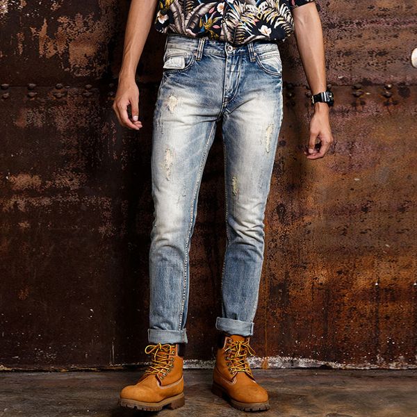 2021 new fashion streetwear slim fit light blue ripped men embroidery designer pants hip hop jeans homme 7m85
2021 new fashion streetwear slim fit light blue ripped men embroidery designer pants hip hop jeans homme 7m85
