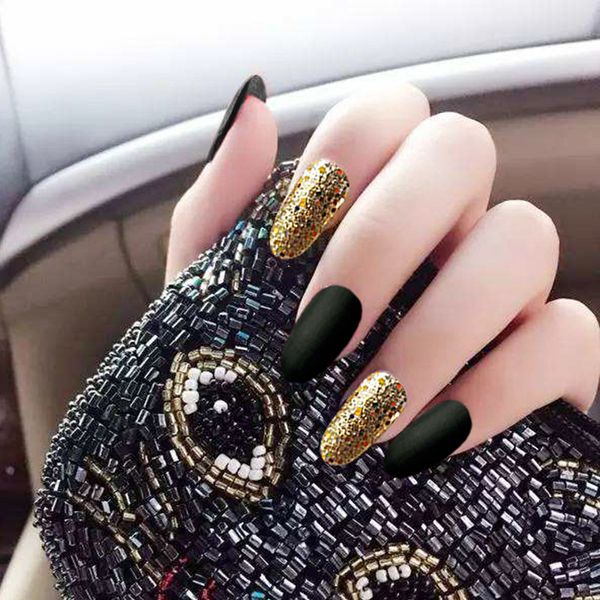 fashion long round wearing piece frosted matte falsepatch nail black gold powder sequin enhancement finished product removable, Red;gold
fashion long round wearing piece frosted matte falsepatch nail black gold powder sequin enhancement finished product removable, Red;gold