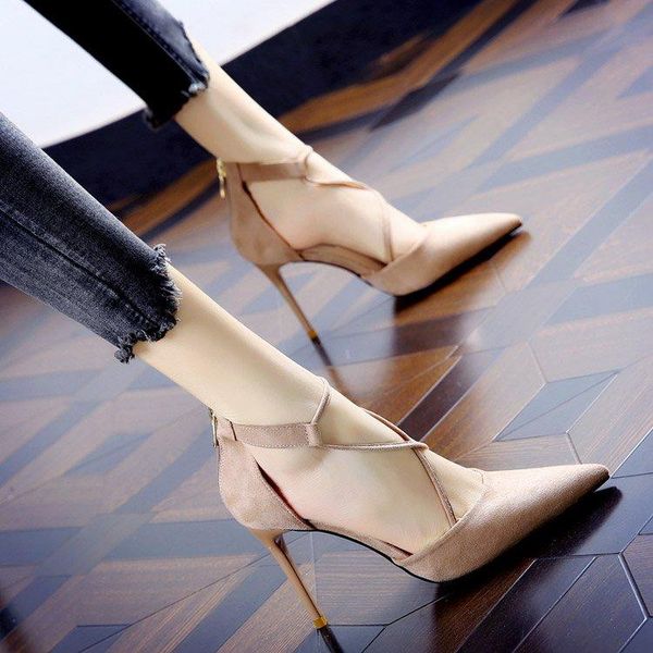 sandals 2021 women's spring and summer fresh french girl high heels black suede stiletto pointed toe strap hollow shoes
sandals 2021 women's spring and summer fresh french girl high heels black suede stiletto pointed toe strap hollow shoes
