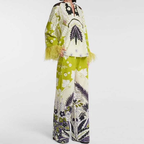qian han zi designer runway fashion two piece set women's long sleeve feather blouse+vintage pattern print long pants suit 210929, White
qian han zi designer runway fashion two piece set women's long sleeve feather blouse+vintage pattern print long pants suit 210929, White