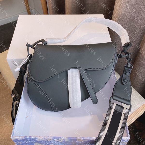 fashion lady saddle bag women luxurys designers 2021 ultramatte crossbody bags casual womens handbags 
fashion lady saddle bag women luxurys designers 2021 ultramatte crossbody bags casual womens handbags
