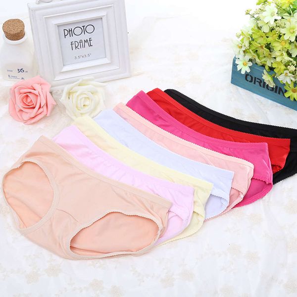 make profit small gift color low waist underpants silk triangle, Black;pink 
make profit small gift color low waist underpants silk triangle, Black;pink