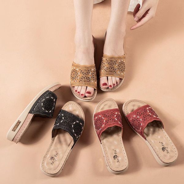 fashion rhinestone sandals women slippers plus size 36-41 women summer casual new beach shoes outdoor wedges female slippers, Black
fashion rhinestone sandals women slippers plus size 36-41 women summer casual new beach shoes outdoor wedges female slippers, Black