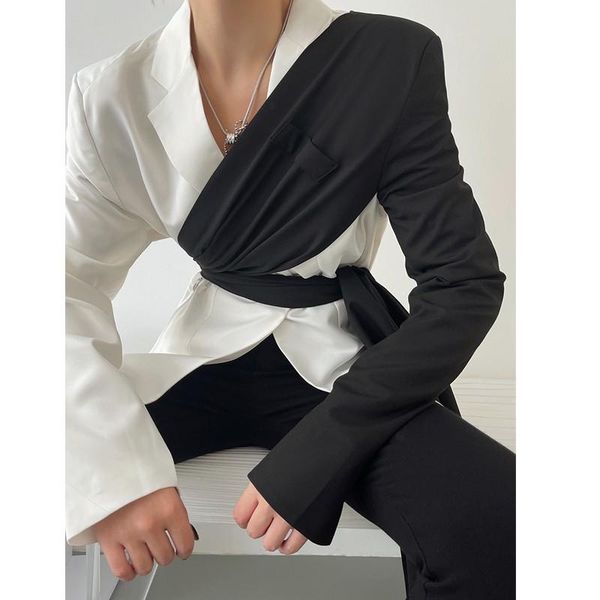 women's suits & blazers yuerwang women blazer black white color matching patchwork asymmetry and jackets fake two bandage suit coats 20, White;black 
women's suits & blazers yuerwang women blazer black white color matching patchwork asymmetry and jackets fake two bandage suit coats 20, White;black