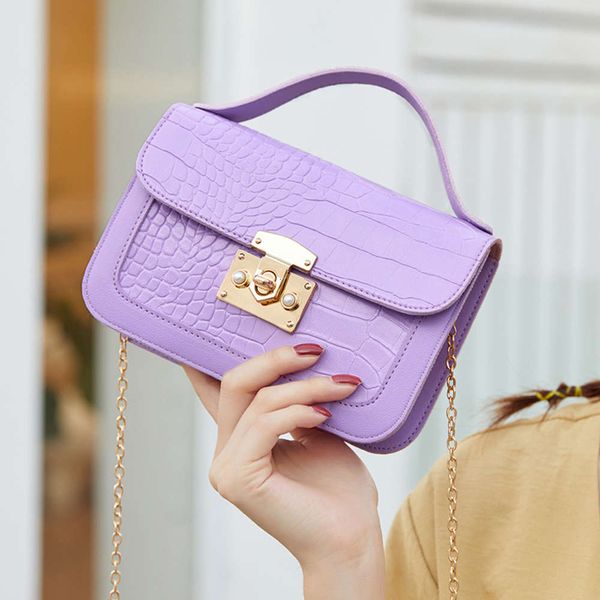 fashion 2021 new fresh single shoulder trend women's cross carrying stone pattern small square bag
fashion 2021 new fresh single shoulder trend women's cross carrying stone pattern small square bag