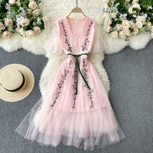 black/pink mesh embroidered midi women sweet square collar short sleeve high waist vestidos female summer 2021 fashion cftk, Black;gray
black/pink mesh embroidered midi women sweet square collar short sleeve high waist vestidos female summer 2021 fashion cftk, Black;gray