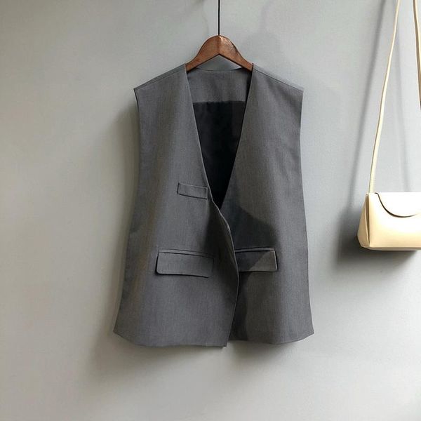 women's vests 2021 autumn simple classic british style v-neck suit jacket waistcoat casual sleeveless vest, Black;white
women's vests 2021 autumn simple classic british style v-neck suit jacket waistcoat casual sleeveless vest, Black;white