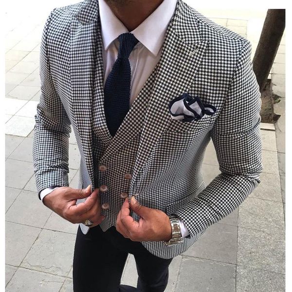 men's suits & blazers 3 piece check slim fit men for wedding prom with peaked lapel plaid groom tuxedo man set jacket vest black pants, White;black
men's suits & blazers 3 piece check slim fit men for wedding prom with peaked lapel plaid groom tuxedo man set jacket vest black pants, White;black