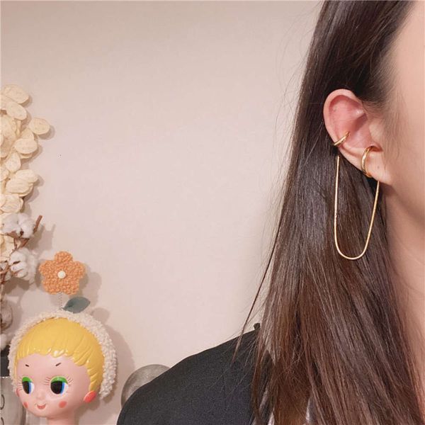 hbp korean fashion female romantic su chain line clip no ear hole cool dark series, Silver
hbp korean fashion female romantic su chain line clip no ear hole cool dark series, Silver