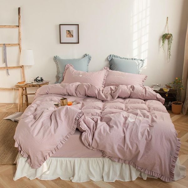 bedding sets 4pcs luxury set king size lace ruffled princess style duvet cover bed sheet linen bedspread on the
bedding sets 4pcs luxury set king size lace ruffled princess style duvet cover bed sheet linen bedspread on the