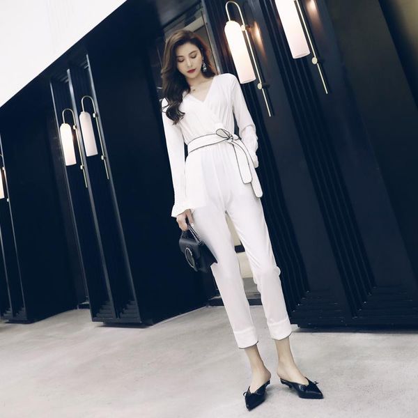 women's jumpsuits & rompers 2021 spring handsome foreign fashion tooling straight leg pants korean version of high waist black and whit, Black;white
women's jumpsuits & rompers 2021 spring handsome foreign fashion tooling straight leg pants korean version of high waist black and whit, Black;white