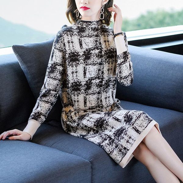 women's sweaters korean vintage black plaid midi sweater dress 2021 elegant bodycon casual turtleneck women autumn winter coat, White;black
women's sweaters korean vintage black plaid midi sweater dress 2021 elegant bodycon casual turtleneck women autumn winter coat, White;black
