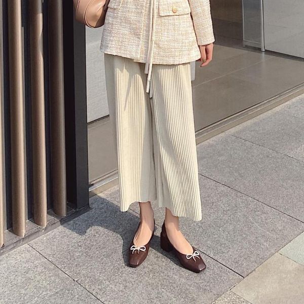 dress shoes spring/autumn 2021 leather fairy style heel women's square head shallow mouth thick women z977, Black
dress shoes spring/autumn 2021 leather fairy style heel women's square head shallow mouth thick women z977, Black