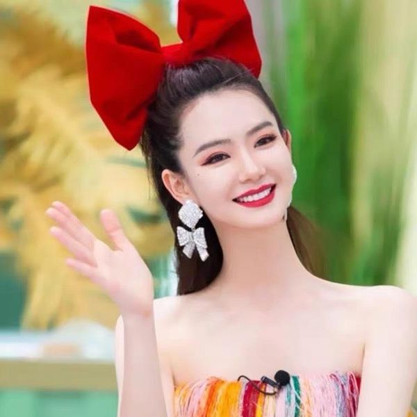 dangle & chandelier ladies' personality, european and american luxury, super flashing three-dimensional bright bow sweet pendant earrin, Silver
dangle & chandelier ladies' personality, european and american luxury, super flashing three-dimensional bright bow sweet pendant earrin, Silver