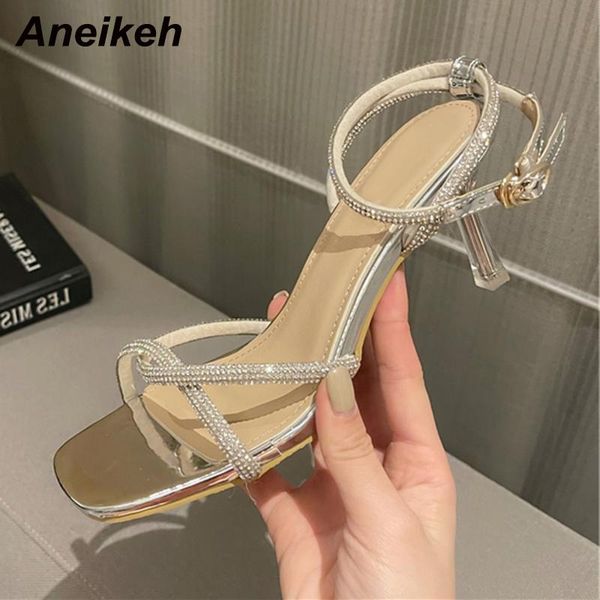aneikeh 2021new summer women's shoes thin heels party bling pu elegant gladiator buckle strap fashion polka dot black size 35-39
aneikeh 2021new summer women's shoes thin heels party bling pu elegant gladiator buckle strap fashion polka dot black size 35-39