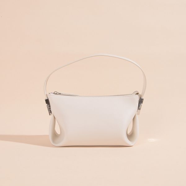 2021 leather women's bag korean fashion lunch box xiaozhong dign net red same portable single shoulder underarm
2021 leather women's bag korean fashion lunch box xiaozhong dign net red same portable single shoulder underarm