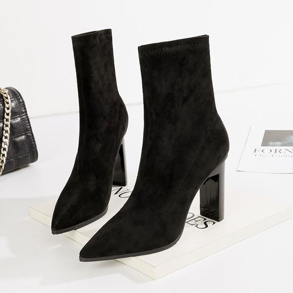 boots 2021 autumn women ankle high square heel pointed toe solid fashion ladies shoes black short elastic
boots 2021 autumn women ankle high square heel pointed toe solid fashion ladies shoes black short elastic