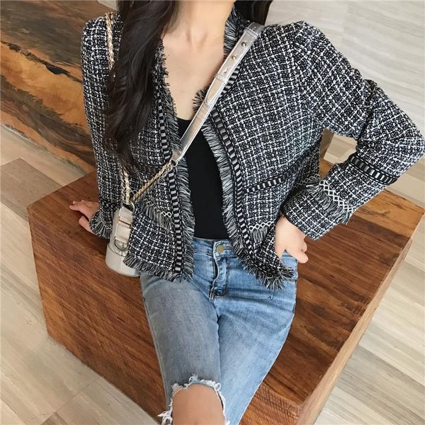 women's jackets women 2021 trendy elegant woven tweed jacket contrast color plaid vintage tassel short coat retro french crop, Black;brown
women's jackets women 2021 trendy elegant woven tweed jacket contrast color plaid vintage tassel short coat retro french crop, Black;brown