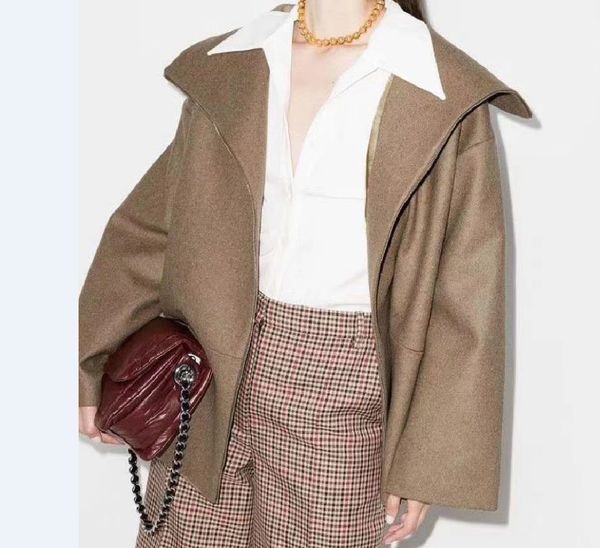 2021 new autumn and winter jacket lapel solid color wool coat women's fashion all-match 6som, Black
2021 new autumn and winter jacket lapel solid color wool coat women's fashion all-match 6som, Black