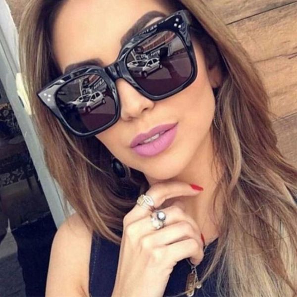 sunglasses vietsdia cat eye women brand designer vintage kim kardashian oversize sun glasses female rivet shades uv400, White;black
sunglasses vietsdia cat eye women brand designer vintage kim kardashian oversize sun glasses female rivet shades uv400, White;black