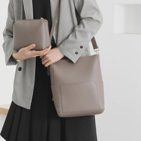 burminsa zipper bucket shoulder for women vintage large capacity soft ladies messenger work female composite bags 2020 newest
burminsa zipper bucket shoulder for women vintage large capacity soft ladies messenger work female composite bags 2020 newest