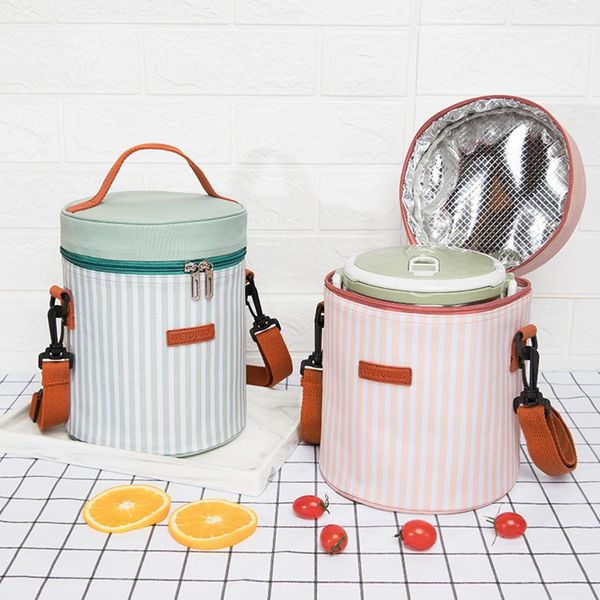 oxford striped cylinder insulation bag thick aluminum foil round bucket lunch bag can be diagonally picnic
oxford striped cylinder insulation bag thick aluminum foil round bucket lunch bag can be diagonally picnic