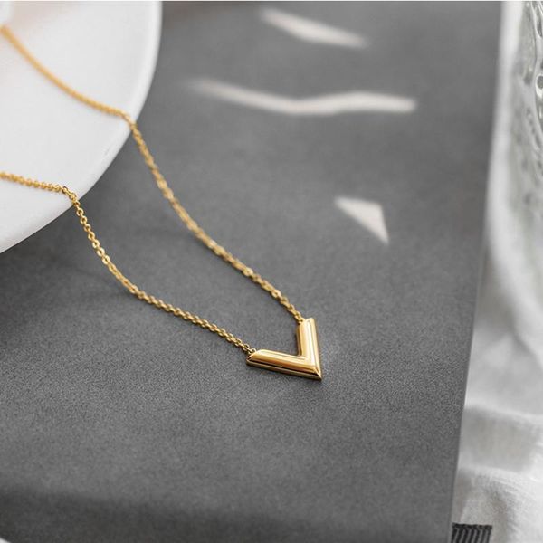 pendant necklaces ashion titanium steel tiny v dainty initial necklace gold color letter name choker for women jewelry gift, Silver
pendant necklaces ashion titanium steel tiny v dainty initial necklace gold color letter name choker for women jewelry gift, Silver
