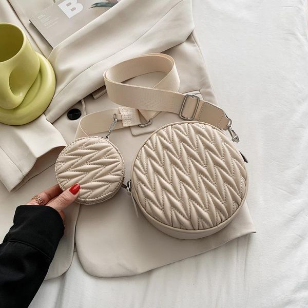 evening bags embroidered thread textured leather shoulder bag 2021 fashion messenger female wide small round
evening bags embroidered thread textured leather shoulder bag 2021 fashion messenger female wide small round