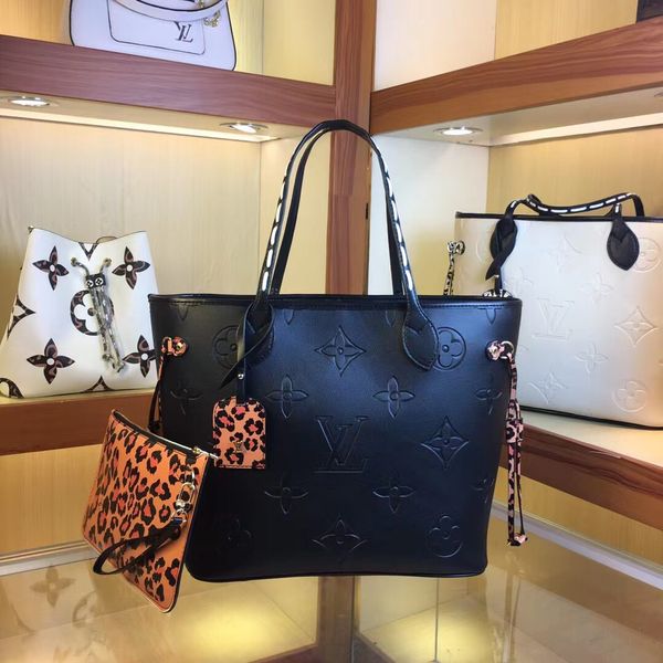 2021 cleo underarm bag shoulder bags luxury handbags designer crossbody wholesale
2021 cleo underarm bag shoulder bags luxury handbags designer crossbody wholesale