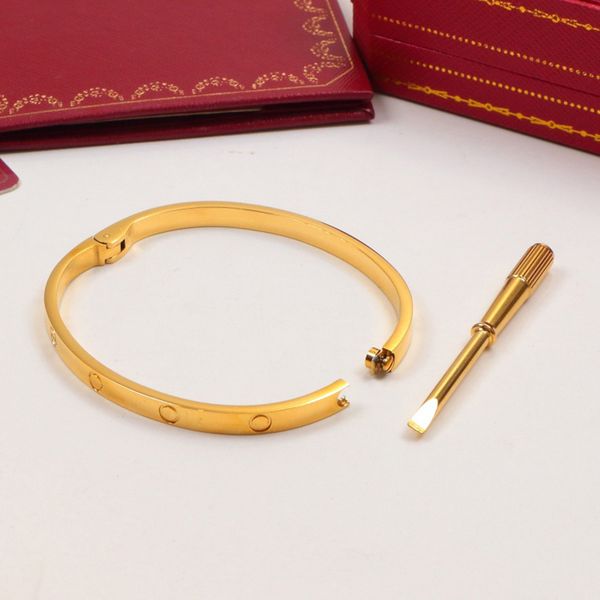 designer bracelet titanium steel bracelet without drill 5 generation 4mm with logo size 16-18 three color l-ca09, Golden;silver
designer bracelet titanium steel bracelet without drill 5 generation 4mm with logo size 16-18 three color l-ca09, Golden;silver