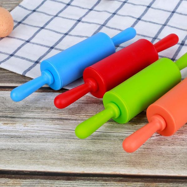 non-stick fondant roller grade silicone rolling pin cake pastry cookies baking tools kitchen bakery supplies
non-stick fondant roller grade silicone rolling pin cake pastry cookies baking tools kitchen bakery supplies