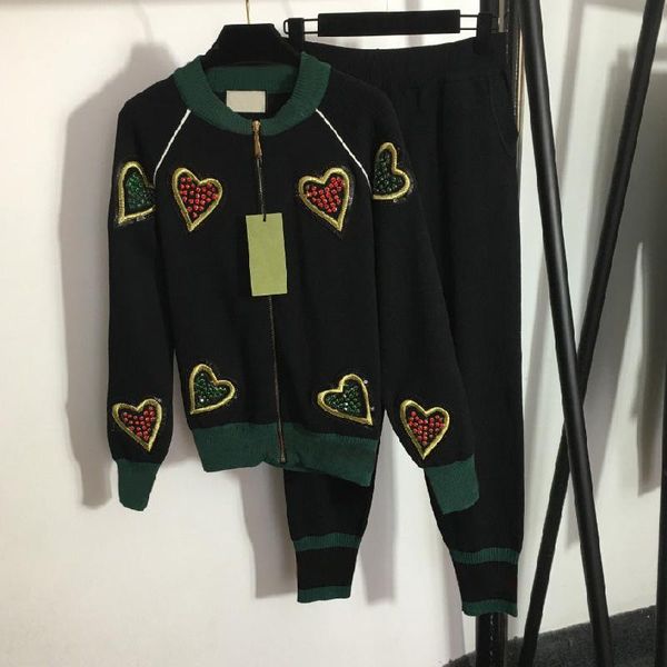 women's two piece pants 2021 luxury design fashion love diamond studded sequin embroidery long sleeved sweater + elastic waist casual, White
women's two piece pants 2021 luxury design fashion love diamond studded sequin embroidery long sleeved sweater + elastic waist casual, White