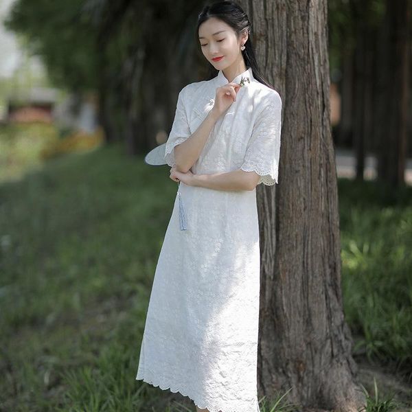 ethnic clothing 2021 embroidery summer cheongsam chinese style flower stand-up collar slim slimming white buckle mid-length dress female, Red 
ethnic clothing 2021 embroidery summer cheongsam chinese style flower stand-up collar slim slimming white buckle mid-length dress female, Red