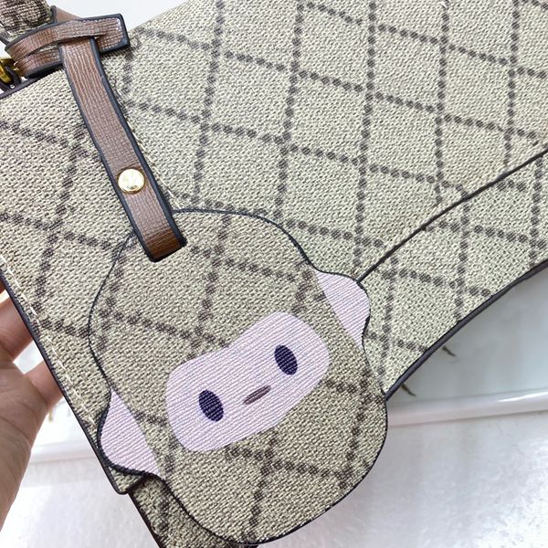 designers lady wallets plain bags hourglass vintage leather fashion shoulder hasp messenger envelope handbags wallet shell totes letter luxu, Red;black
designers lady wallets plain bags hourglass vintage leather fashion shoulder hasp messenger envelope handbags wallet shell totes letter luxu, Red;black