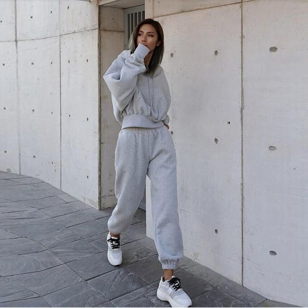 two piece yoga sets streetwear outdoor running solid color short loose long pants 2 piece set women fashion sport tracksuit, White;red
two piece yoga sets streetwear outdoor running solid color short loose long pants 2 piece set women fashion sport tracksuit, White;red