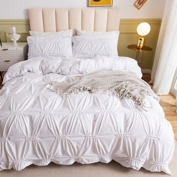 bedding sets 2021 luxury set solid color pinch pleat art work duvet cover with pillowcase white grey king 2/3pcs bed
bedding sets 2021 luxury set solid color pinch pleat art work duvet cover with pillowcase white grey king 2/3pcs bed
