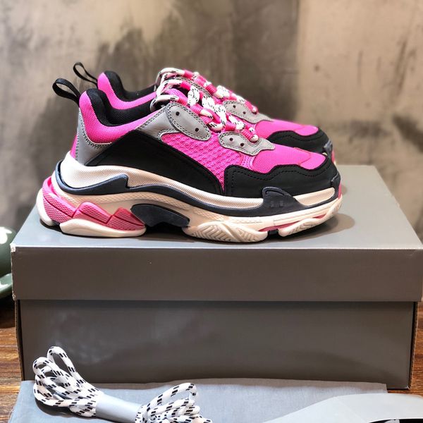desigers triple-s shoes men women shoes full print logo grey white red pink beige green yellow rose gold multi color mens platform casual sn 
desigers triple-s shoes men women shoes full print logo grey white red pink beige green yellow rose gold multi color mens platform casual sn