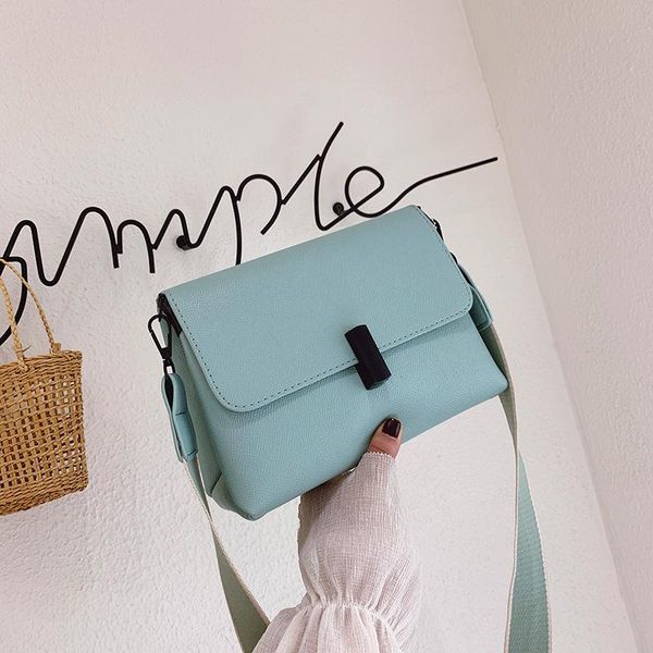 shoulder bags 2021 ladies messenger bag korean fashion casual solid color simple wide strap large capacity women's underarm
shoulder bags 2021 ladies messenger bag korean fashion casual solid color simple wide strap large capacity women's underarm